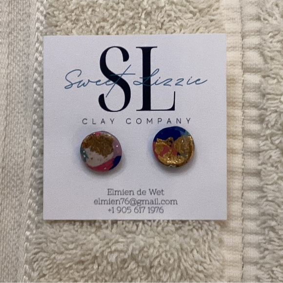 Sweet Lizzie Handmade Earrings - Picture 1 of 2